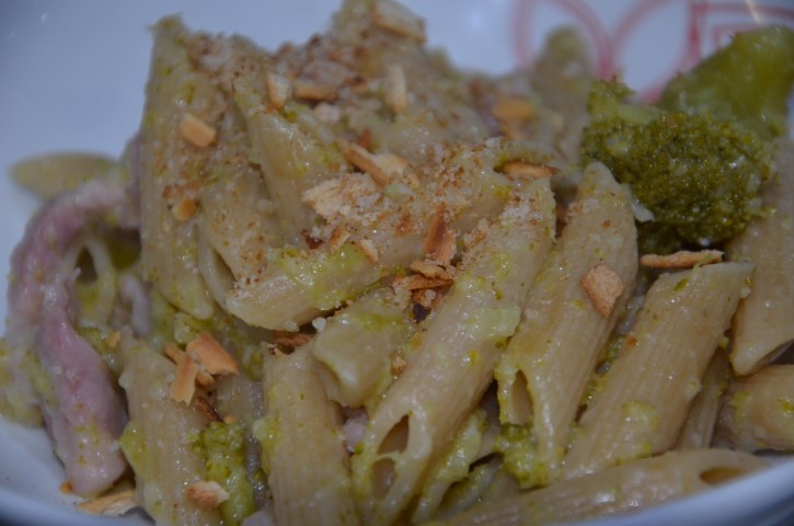 Pasta con i broccoli evidenza