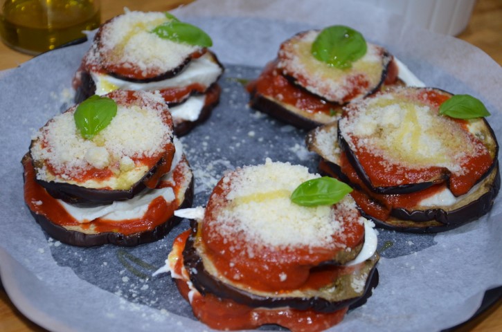 Tapas di Parmigiana pronte da infornare