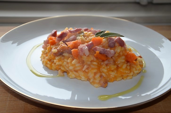 Risotto alla zucca e pancetta affumicata croccante