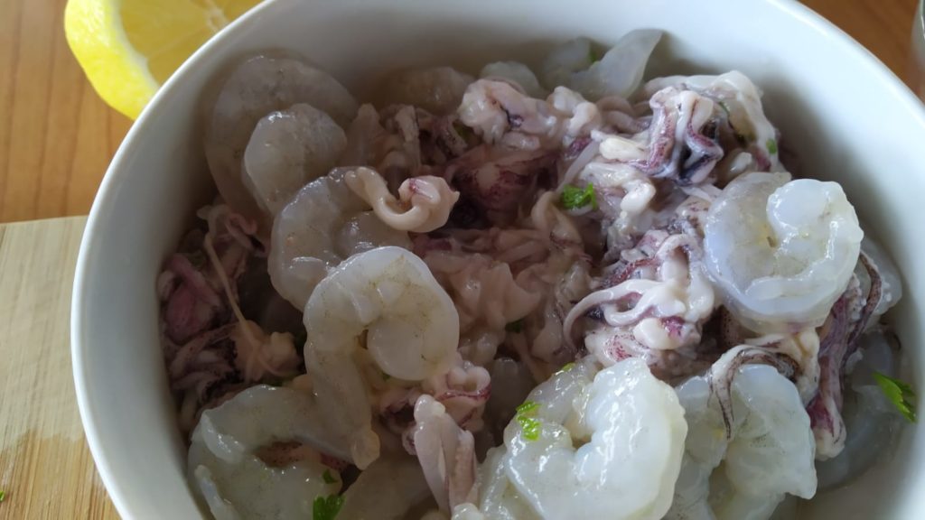 Spiedini di mare con panatura al limone